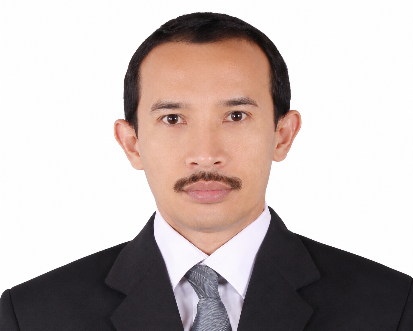 Zaenal Arifin, S.Pd., M.M., Ir